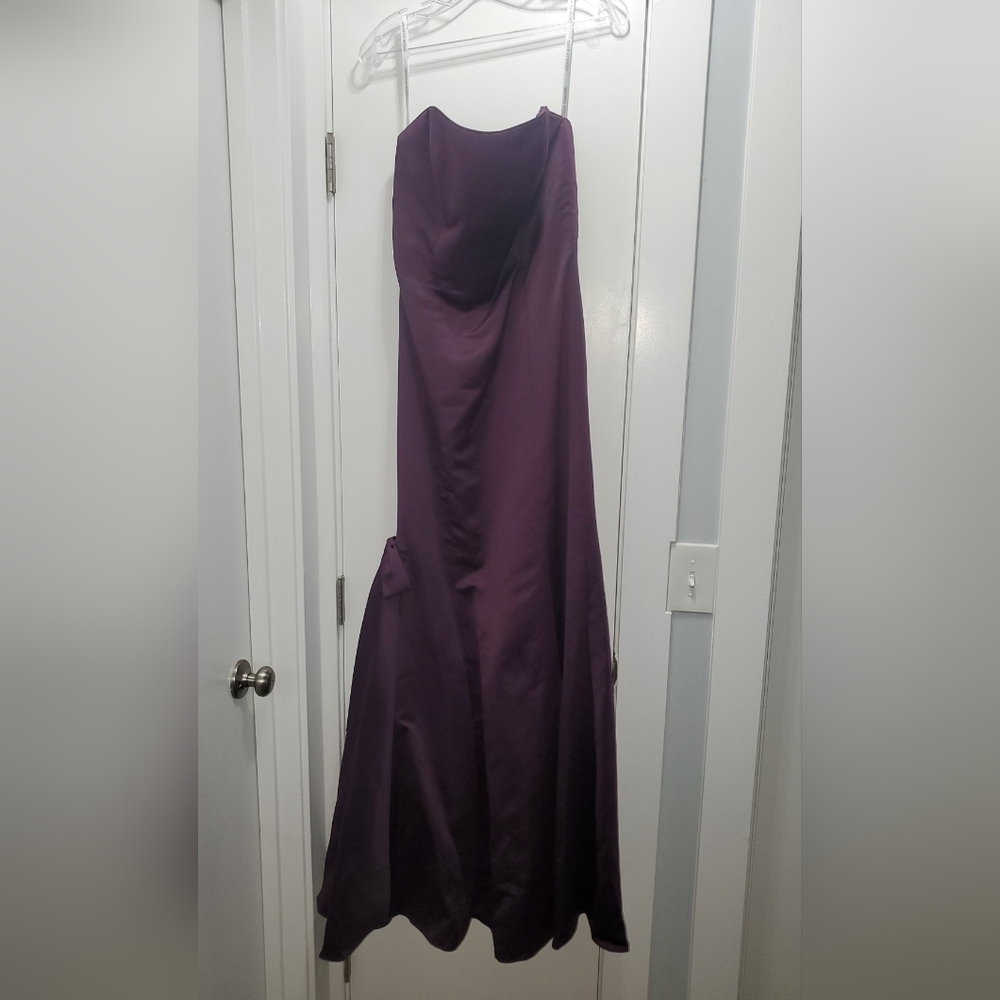 Elegant Purple Strapless Gown